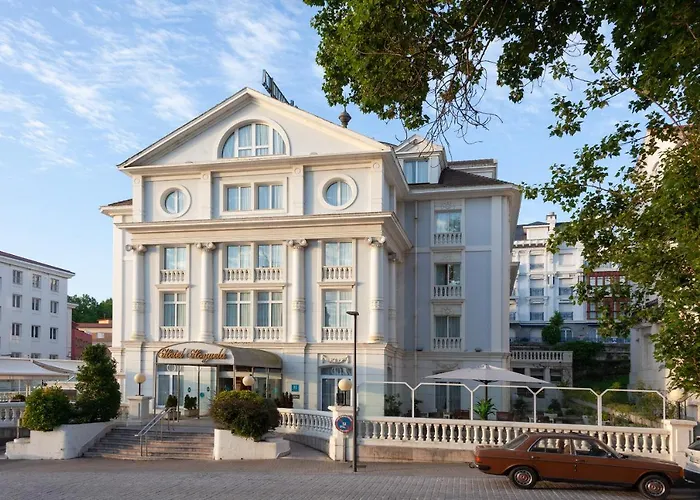 Hoyuela Отель Сантандер