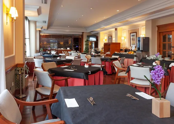 Hotel Hoyuela Santander